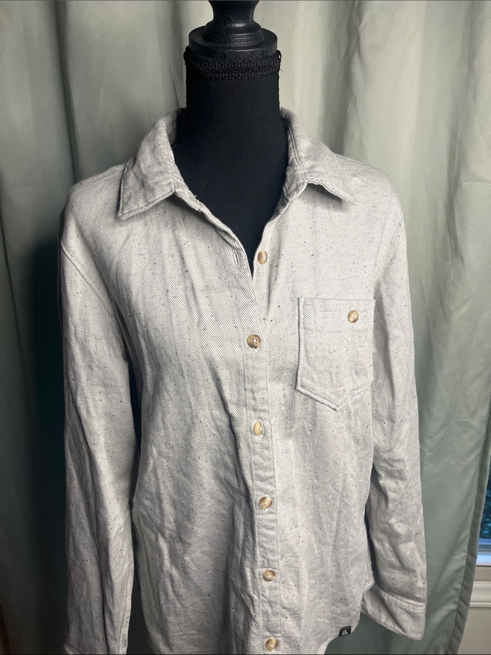 The North Face Light Gray Button-Up Shirt Jacket